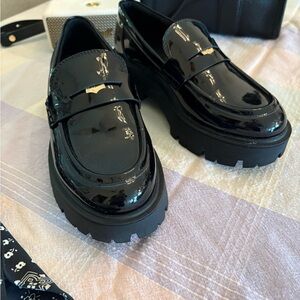 Treaded sole platform loafers